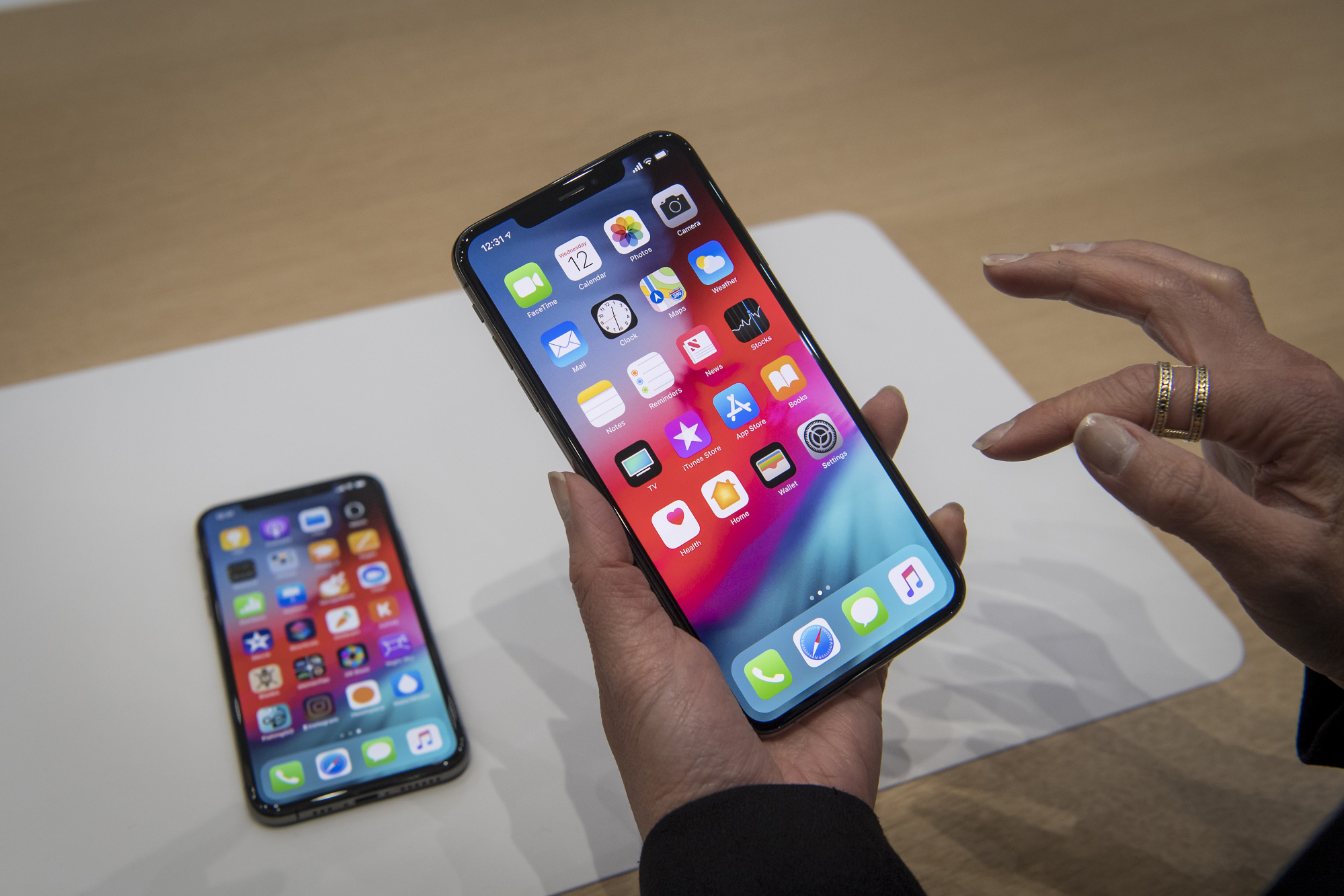 手機信號放大器|蘋果下月發布三款新iPhone，重要信息在這了